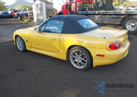 2002 Mazda Mx-5 Miata Cloth/Ls/Se z USA, uszkodzony, nr VIN JM1NB353920229199
